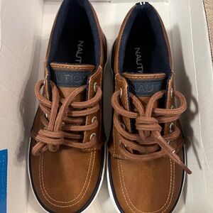 Nautica kids/toddler lace up shoes- size 12. New with box